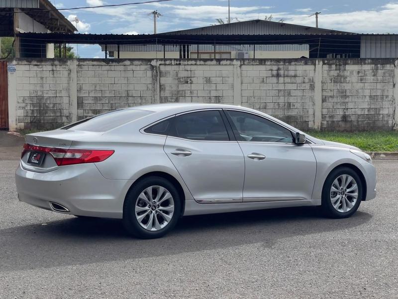 HYUNDAI AZERA 3.0 V6