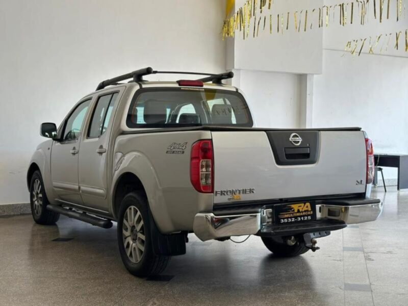 2014 NISSAN FRONTIER SL 4X4 - R$ 109.990,00
