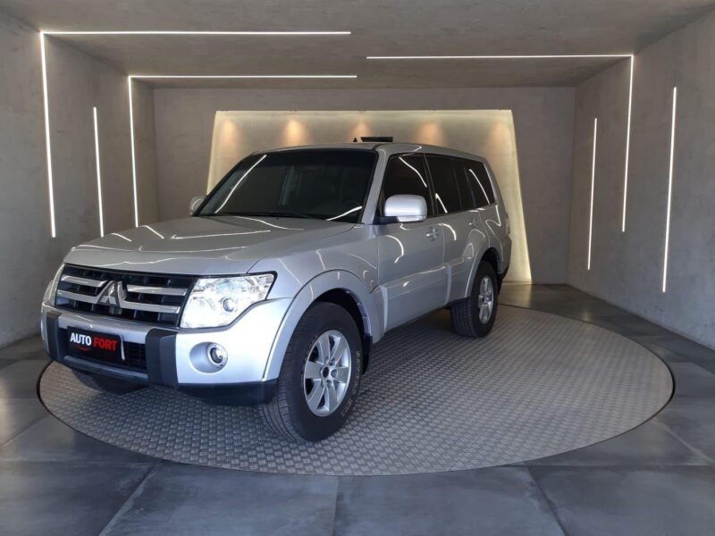 2008 MITSUBISHI PAJERO FULL GLS 3.2 4X4 - R$ 89.990,00