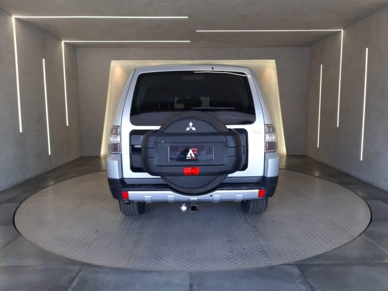 2008 MITSUBISHI PAJERO FULL GLS 3.2 4X4 - R$ 89.990,00
