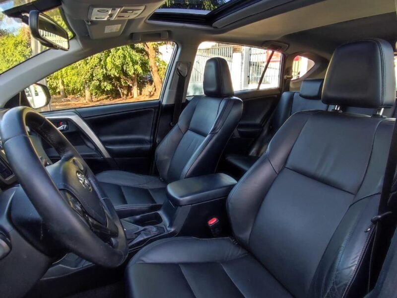 2013 TOYOTA RAV4 25L 4X4 - R$ 95.900,00