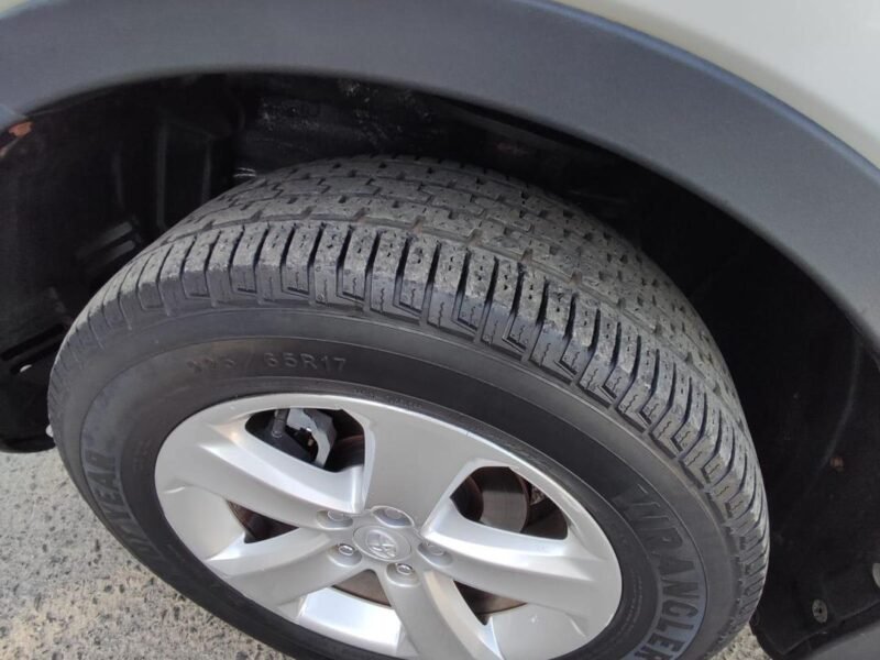 2013 TOYOTA RAV4 25L 4X4 - R$ 95.900,00
