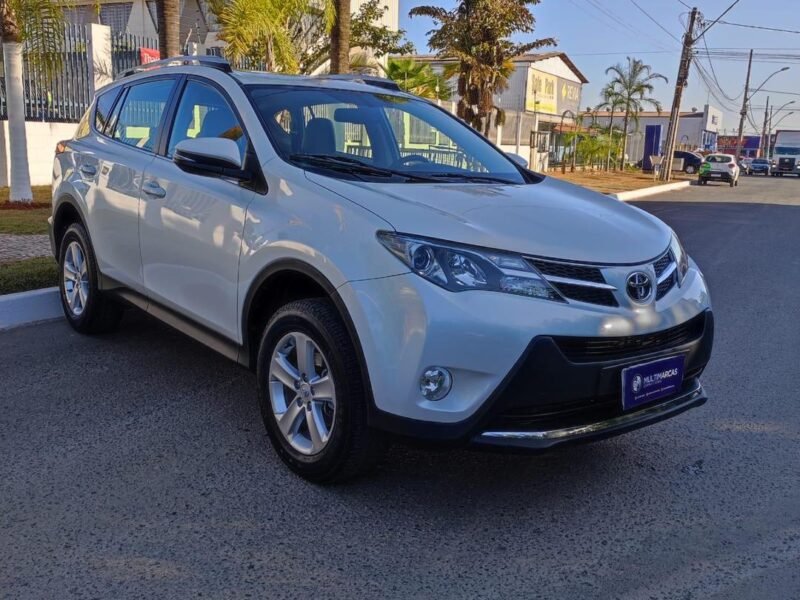 2013 TOYOTA RAV4 25L 4X4 - R$ 95.900,00