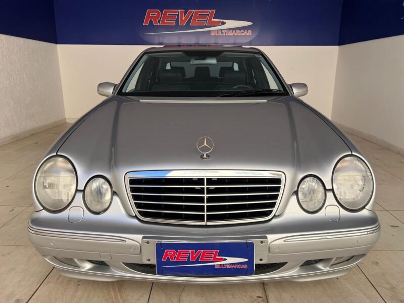 2001 MERCEDES-BENZ E320 JF65W - R$ 99.900,00