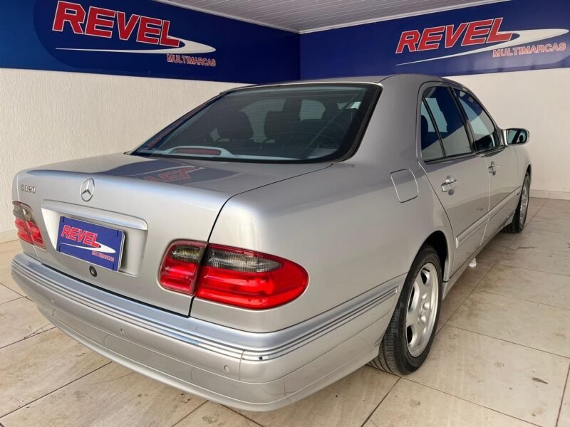 2001 MERCEDES-BENZ E320 JF65W - R$ 99.900,00
