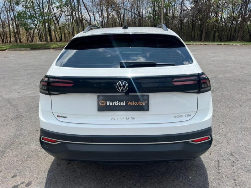 2022 VOLKSWAGEN NIVUS 1.0 200 TSI COMFORTLINE - R$ 98.900,00