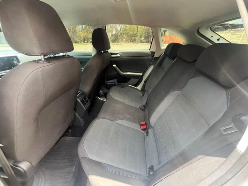 2022 VOLKSWAGEN NIVUS 1.0 200 TSI COMFORTLINE - R$ 98.900,00