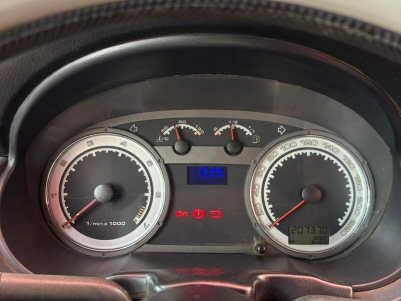 2005 VOLKSWAGEN GOL 1.6 RALLYE - R$ 45.990,00