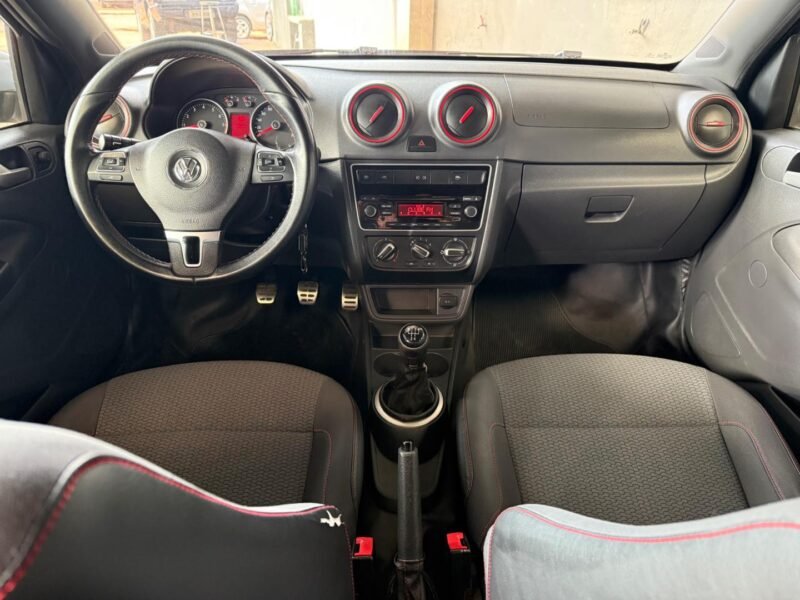 2016 VOLKSWAGEN GOL 1.0 MI ROCK IN RIO 8V G6 TOTAL FLEX - R$ 45.990,00