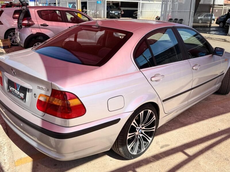 2002 BMW 320 EV11 - R$ 45.990,00