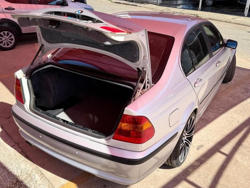 2002 BMW 320 EV11 - R$ 45.990,00