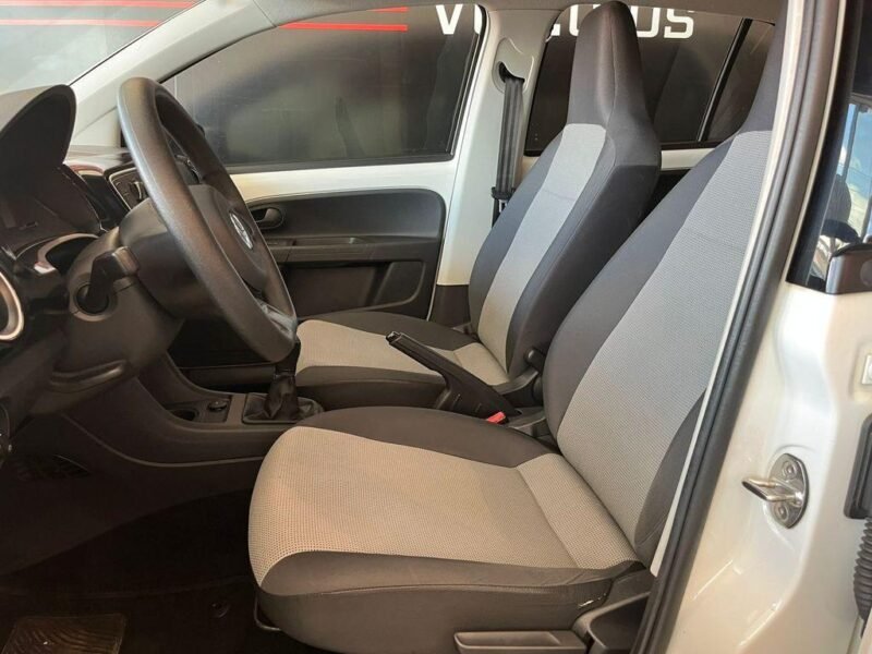 2018 VOLKSWAGEN UP! MOVE 1.0 TOTAL FLEX 12V 5P - R$ 51.990,00