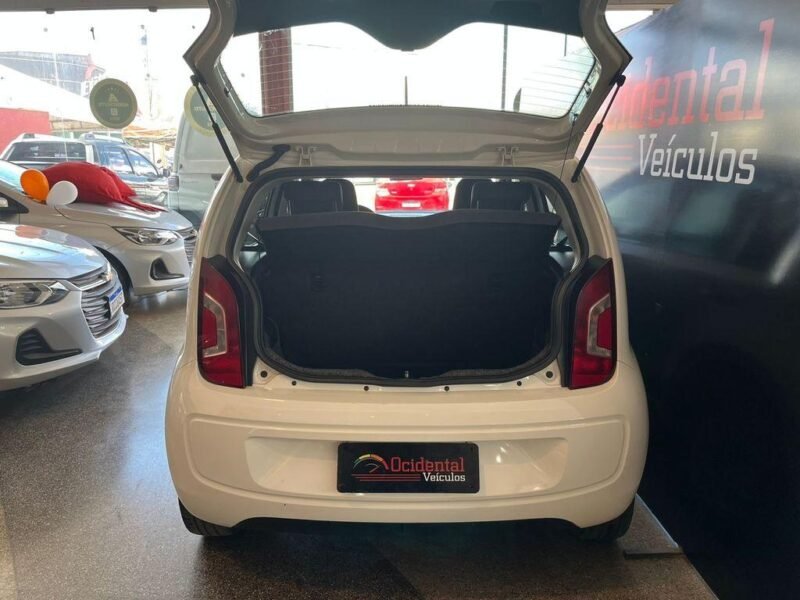 2018 VOLKSWAGEN UP! MOVE 1.0 TOTAL FLEX 12V 5P - R$ 51.990,00