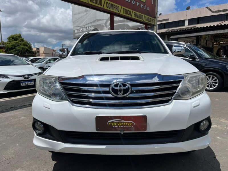 2013 TOYOTA HILUX SW4 SRV 4X4 AUTOMATICO 7 LUGARES - de R$ 132.990,00