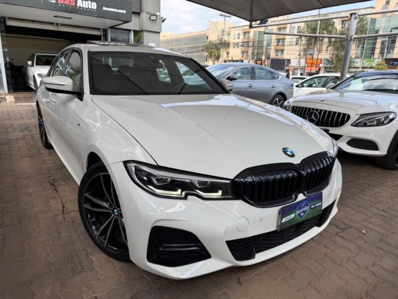 2022 BMW 320IA 2.0 TB M SPORT ACTIVEFLEX 16V 4P - R$ 212.900,00