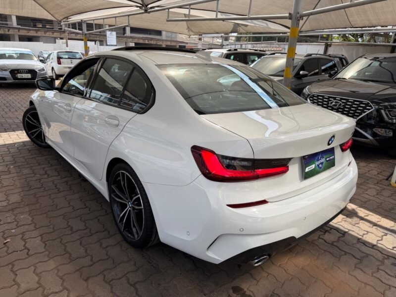 2022 BMW 320IA 2.0 TB M SPORT ACTIVEFLEX 16V 4P - R$ 212.900,00