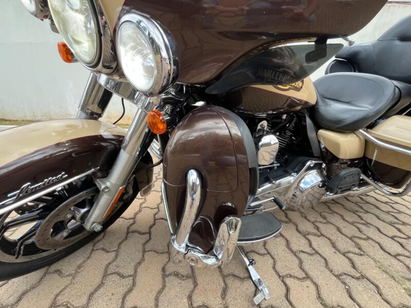 2014 HARLEY-DAVIDSON ELECTRA GLIDE ULTRA LIMITED FLHTK - R$ 74.890,00