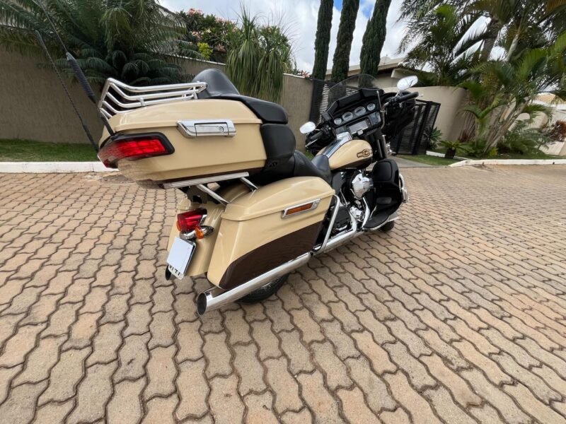 2014 HARLEY-DAVIDSON ELECTRA GLIDE ULTRA LIMITED FLHTK - R$ 74.890,00