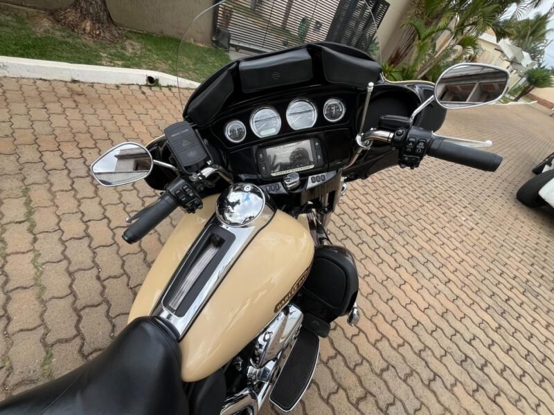 2014 HARLEY-DAVIDSON ELECTRA GLIDE ULTRA LIMITED FLHTK - R$ 74.890,00