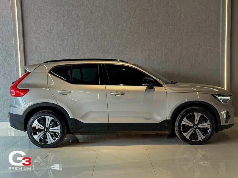 2023 VOLVO XC40 6 PLUS - R$ 194.900,00