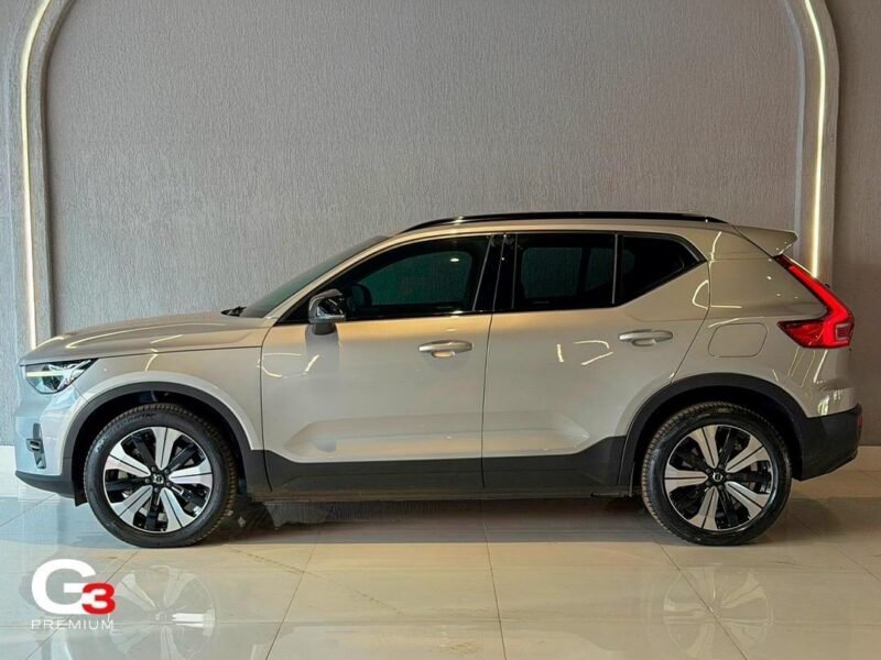 2023 VOLVO XC40 6 PLUS - R$ 194.900,00