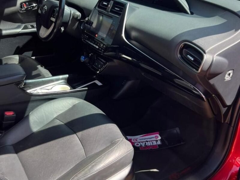 2016 TOYOTA PRIUS NGA TOP - R$ 81.990,00