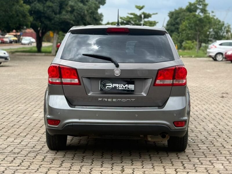 2012 FIAT FREEMONT EMOTION - R$ 47.900,00