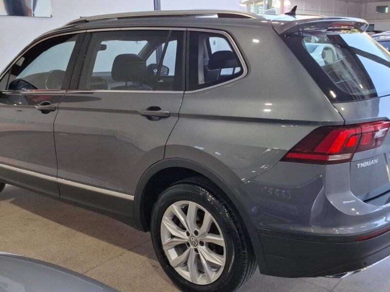 2019 VOLKSWAGEN TIGUAN 1.4 250 TSI TOTAL FLEX ALLSPACE COMFORTLINE TIPTRONIC - R$ 120.900,00