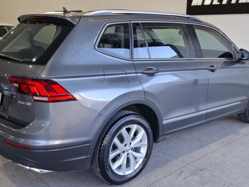 2019 VOLKSWAGEN TIGUAN 1.4 250 TSI TOTAL FLEX ALLSPACE COMFORTLINE TIPTRONIC - R$ 120.900,00