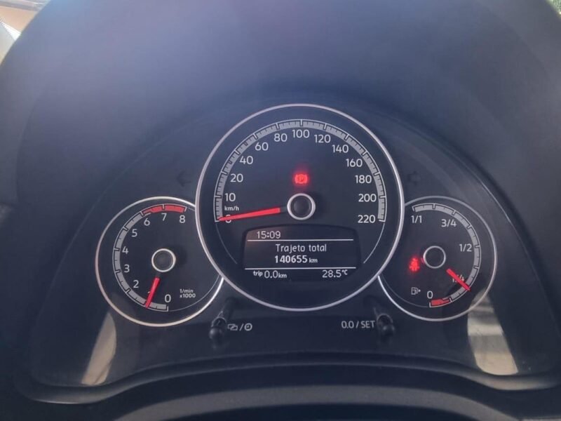 2020 VOLKSWAGEN UP MPI MC - R$ 55.900,00