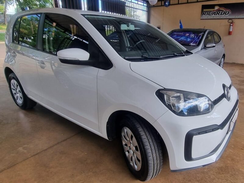 2020 VOLKSWAGEN UP MPI MC - R$ 55.900,00