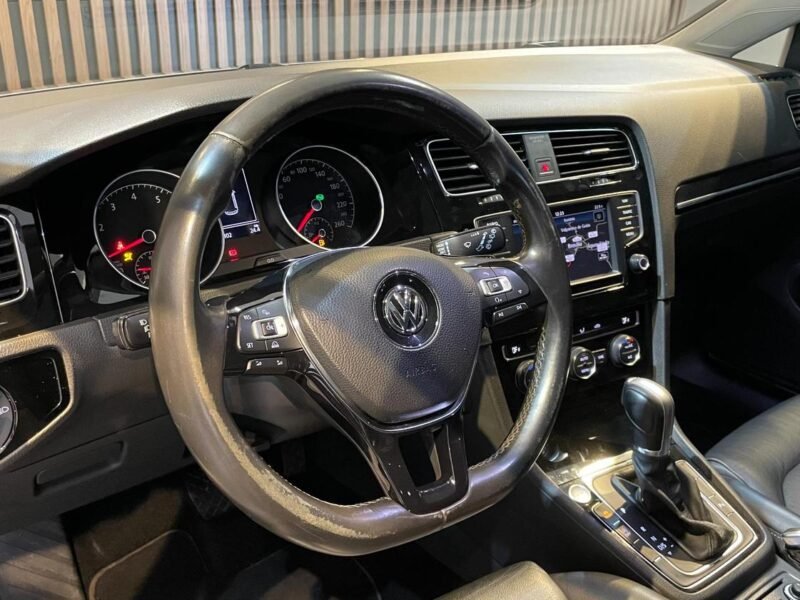 2017 VOLKSWAGEN GOLF 1.4 TSI HIGHLINE 16V TOTAL FLEX 4P TIPTRONIC - R$ 95.900,00