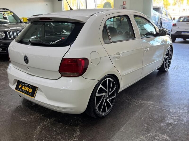2013 VOLKSWAGEN NOVO GOL 1.0 - R$ 59.900,00