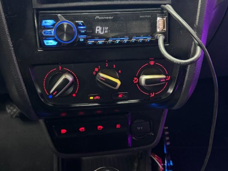 2013 VOLKSWAGEN NOVO GOL 1.0 - R$ 59.900,00