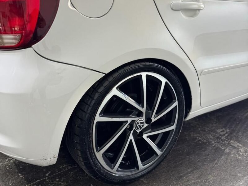 2013 VOLKSWAGEN NOVO GOL 1.0 - R$ 59.900,00