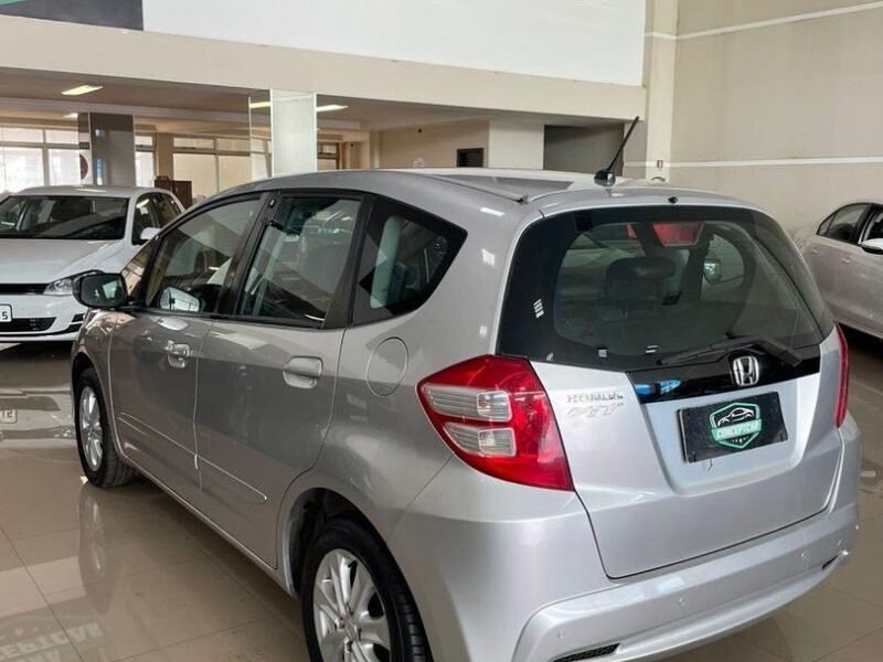 2014 HONDA FIT LX FLEX - de R$ 55.900,00