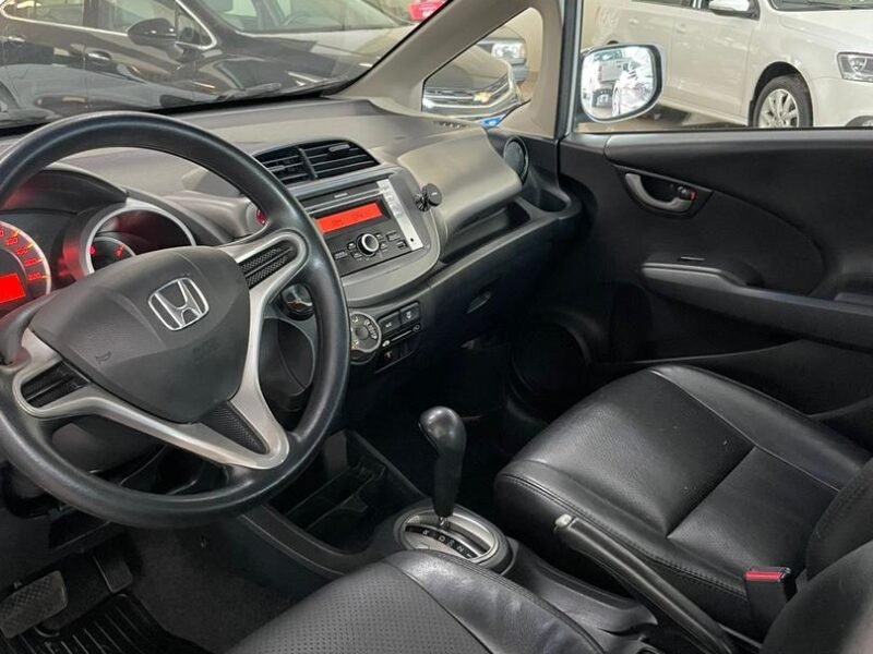 2014 HONDA FIT LX FLEX - de R$ 55.900,00