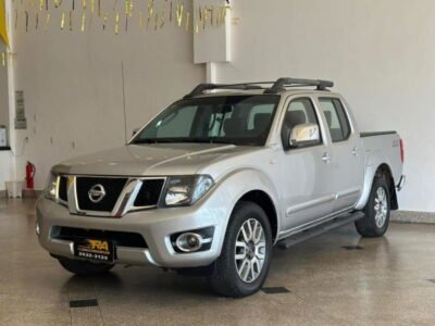 2014 NISSAN FRONTIER SL 4X4 - R$ 109.990,00