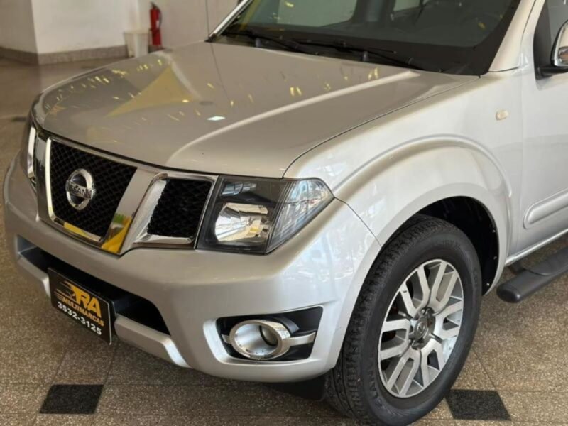 2014 NISSAN FRONTIER SL 4X4 - R$ 109.990,00