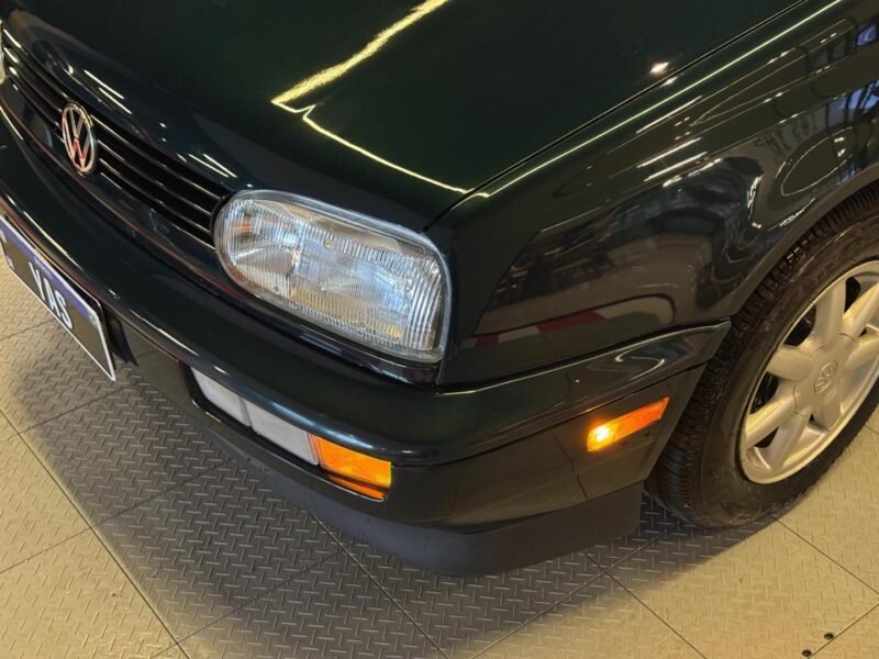 1998 VOLKSWAGEN GOLF GLX 2.0 MI - R$ 77.890,00