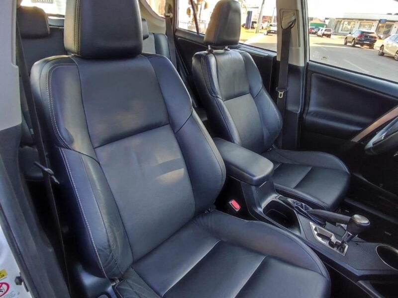 2013 TOYOTA RAV4 25L 4X4 - R$ 95.900,00
