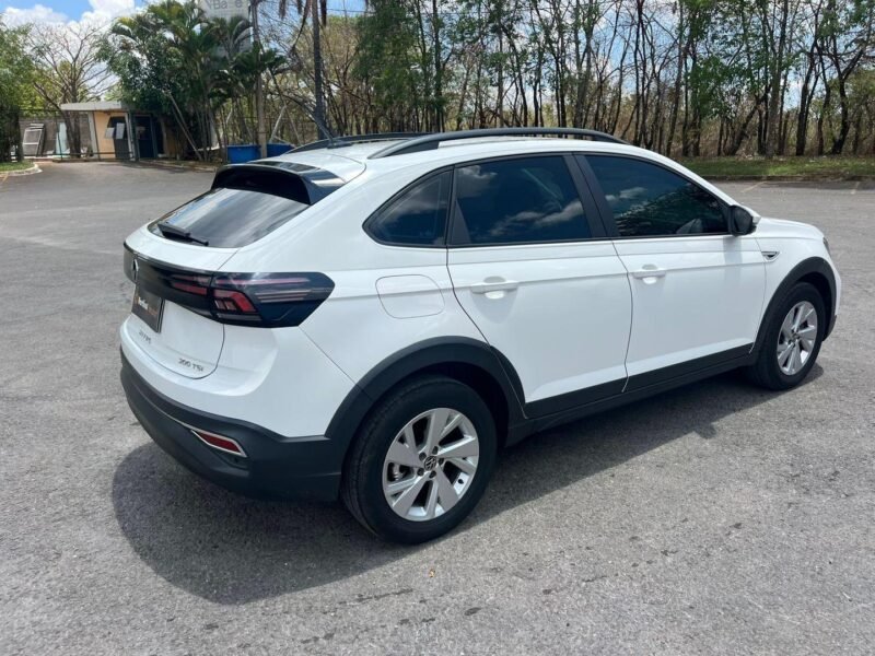 2022 VOLKSWAGEN NIVUS 1.0 200 TSI COMFORTLINE - R$ 98.900,00