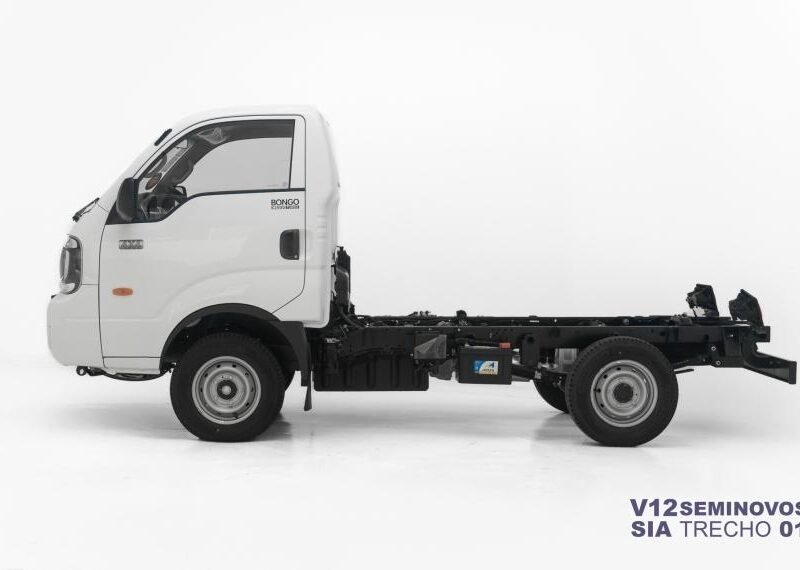 2027 KIA BONGO 2.5 TD DIESEL STD CS 4X4 MANUAL - R$ 189.990,00