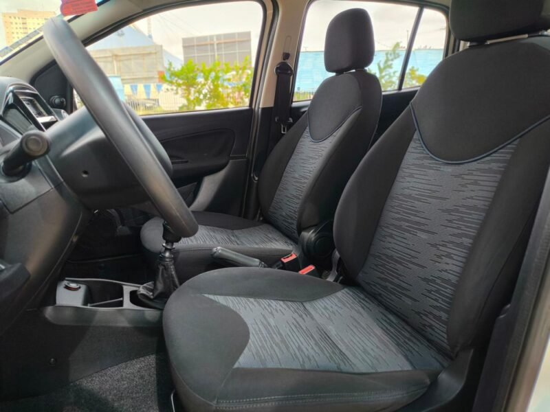 2016 FIAT FIAT UNO ATTRACTIVE 1.0 - R$ 39.900,00