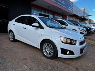 2014 CHEVROLET SONIC LTZ NB AT - R$ 41.990,00