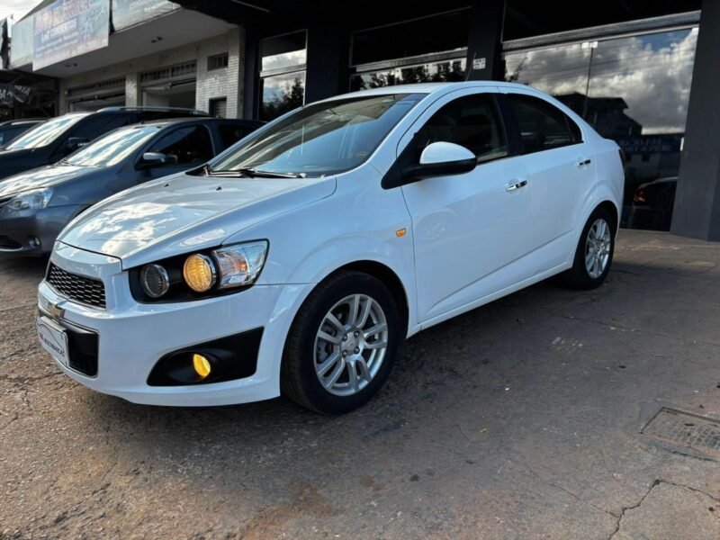 2014 CHEVROLET SONIC LTZ NB AT - R$ 41.990,00