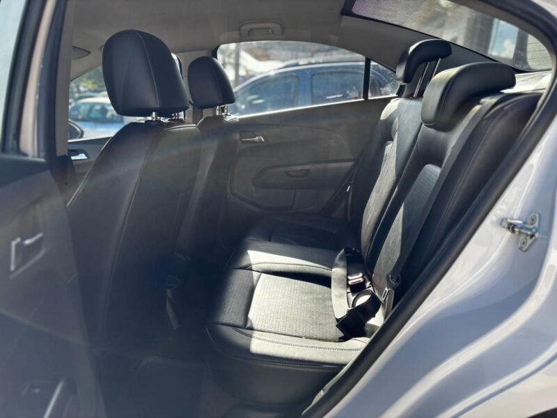 2014 CHEVROLET SONIC LTZ NB AT - R$ 41.990,00