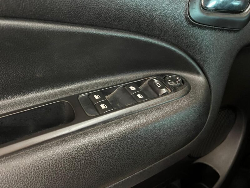 2013 CITROEN C3 PICASSO EXC A - R$ 34.990,00