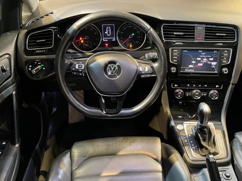 2017 VOLKSWAGEN GOLF 1.4 TSI HIGHLINE 16V TOTAL FLEX 4P TIPTRONIC - R$ 97.900,00